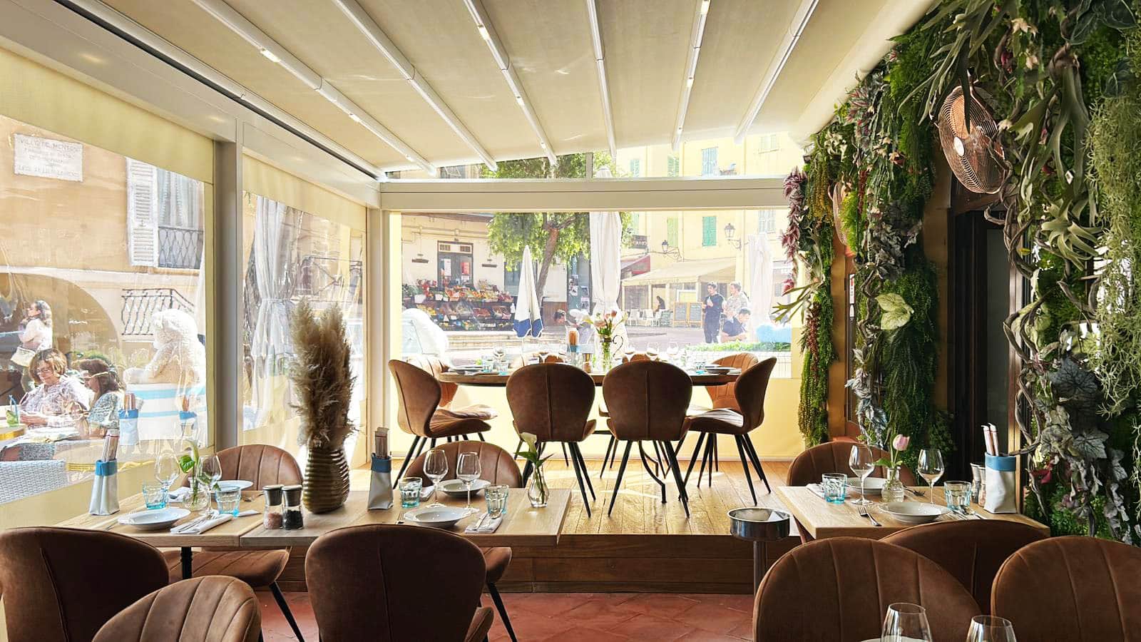 terrasse-restaurant-les-enfants-terribles